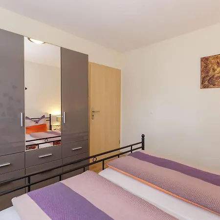 Apartment Ostseeliebe Fuer 3 Personen Mit Garten Und Wlan *